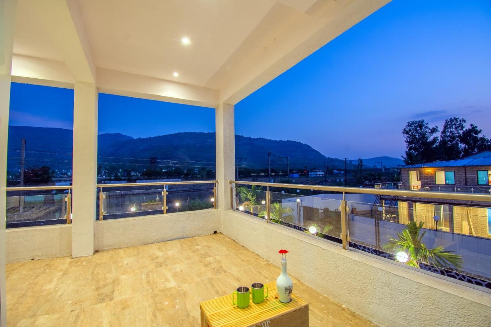 Empyrean Stay Ll 6Bhk Ll Royal Bramha Palace Ll Pvt Pool Ll Lonavala Eksteriør billede