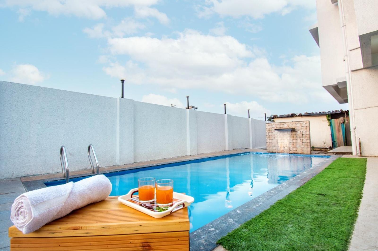 Empyrean Stay Ll 6Bhk Ll Royal Bramha Palace Ll Pvt Pool Ll Lonavala Eksteriør billede